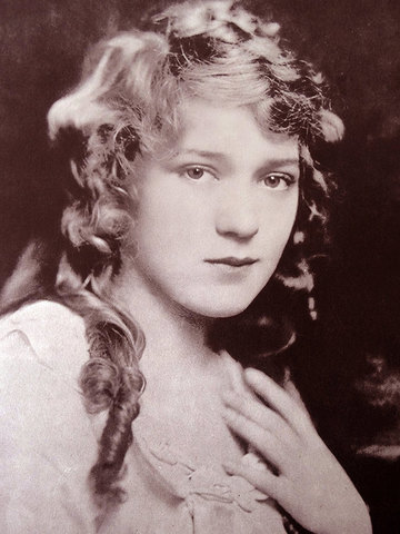 1910-е — естественность и приглушенные цвета