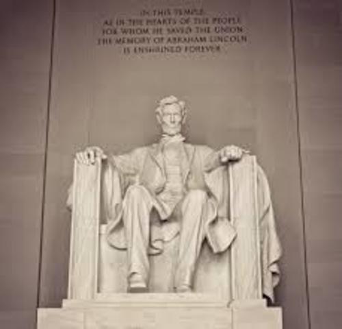 Congress Approves Construction of the Lincoln Memorial