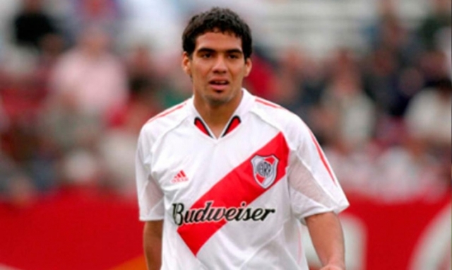 ENTRANCE TO PROFESSIONAL FOOTBALL