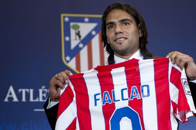 ARRIVAL AT THE ATHLETIC OF MADRID