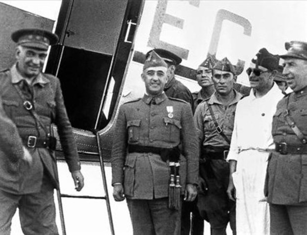 Franco arriba a Tetuán i pren el Marroc