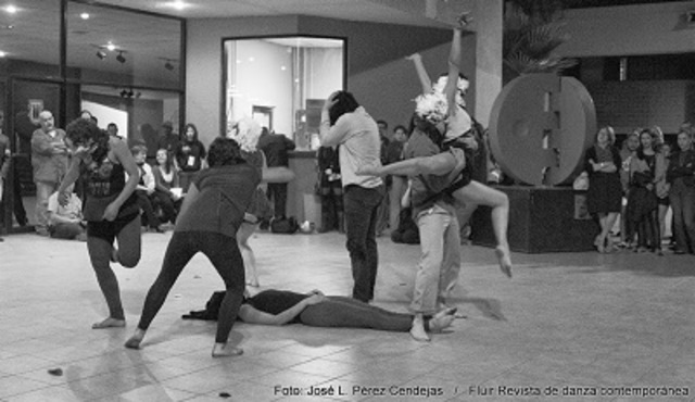 Grupo Paralelo 32 y Grupo Koreos