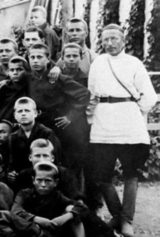 noción del docente Antón Makárenko