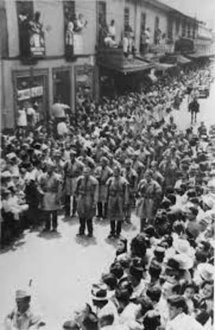 La defensa del gobierno no estuvo bien preparada y quedó en manos de los revolucionistas; el gobierno se rinde. El 28 de abril el ejército de Liberación Nacional realizó el desfile de victoria en San José.