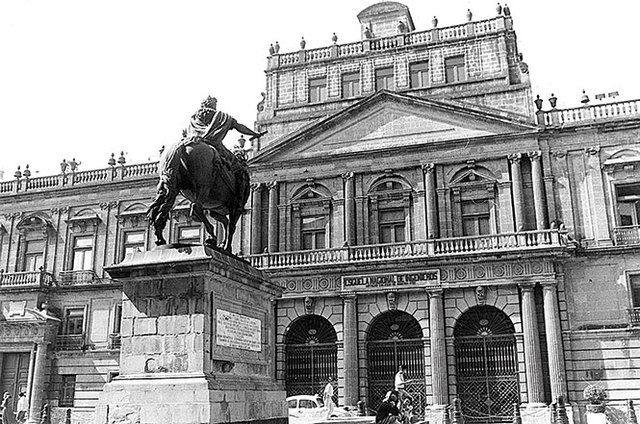 CREACIÓN DE LA ESCUELA DE MINERIA