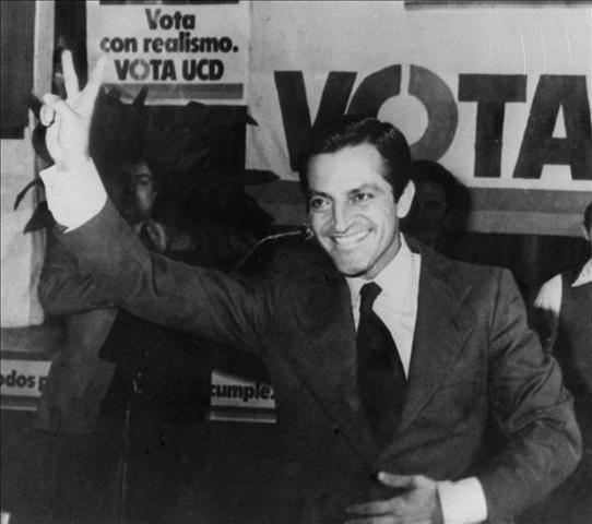 gana las elcciones adolfo suarez