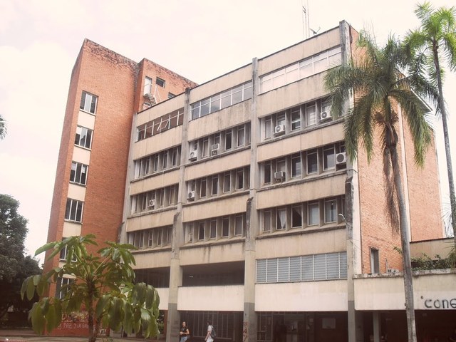 EISC - Escuela de Ingeniería de Sistemas y Computación