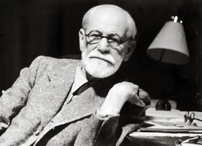 Sigmund Freud dies of oral cancer in London