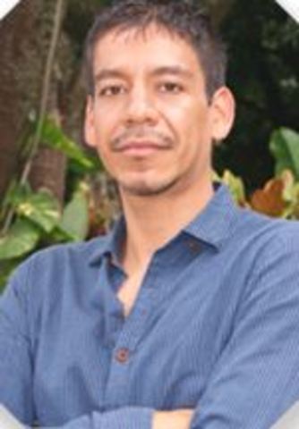 Llegada: Docente Víctor Bucheli