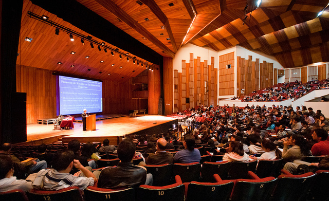 Capacitación y Publicaciones