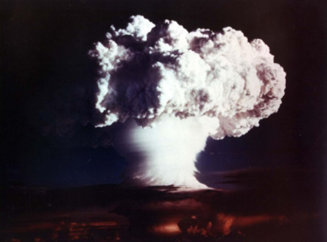 US announces that it successfully exploded a hydrogen bomb