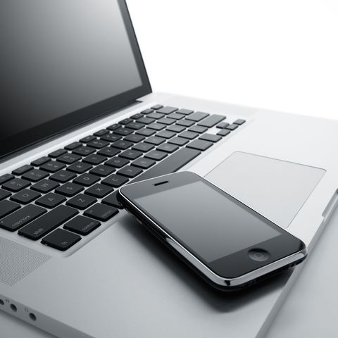 Tabla comparativa de partes del ordenador y móvil