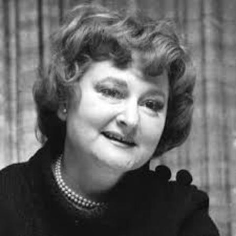 Pionera en relaciones públicas