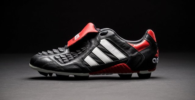 Bota de fútbol Adidas Predator “Touch”