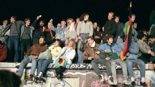 Wende und friedliche Revolution in der DDR