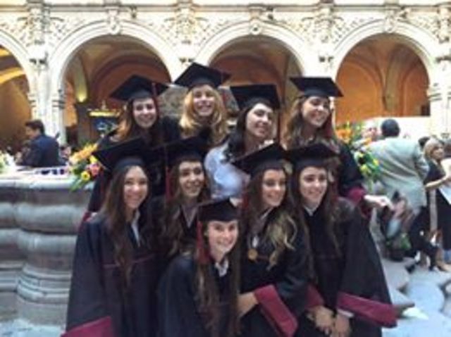 TOGA Y BIRRETE (GRADUACIÓN)