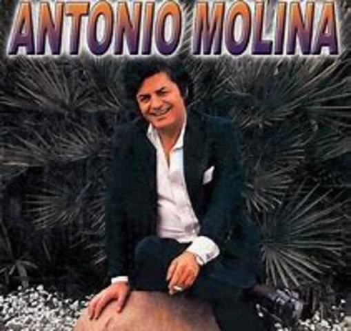Nacimiento de Antonio Molina
