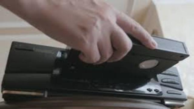 El video cassette y la videocasetera
