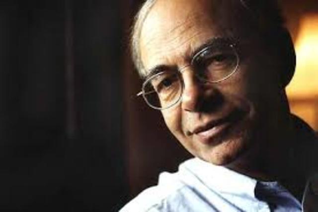 PETER SINGER