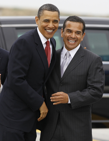 Antonio Villaraigosa primer alcade chicano de Los Angeles