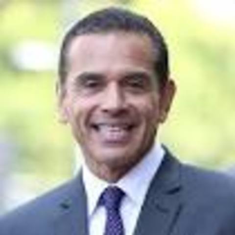 Antontio Villaraigosa,primer alcade chicano de Los Angeles
