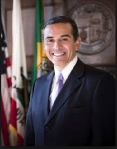Antonio Villaraigosa, primer alcalde chicano de Los Angeles.