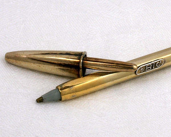 Усовершенствование перьевой ручки.