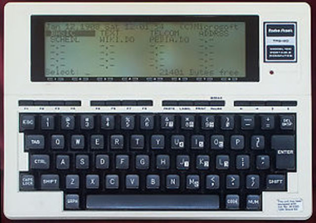 TRS-80 Model 100 (Computador portátil)