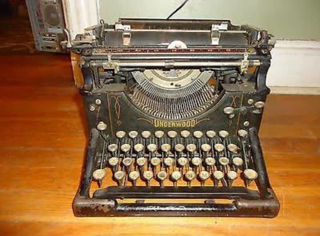 Typewriter (1800)