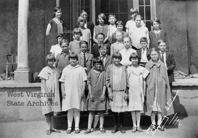 ADOLESCENCIA EN LA MODERNIDAD