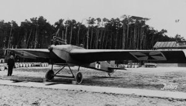 primeros aviones de metal