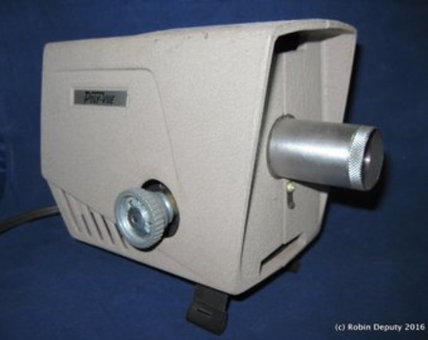 Slide projector