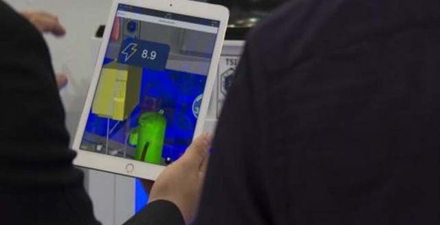 Primeira interação com a Realidade Aumentada