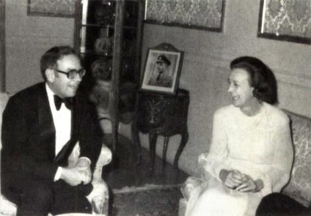 Warren's fascination with Kay Graham continues.