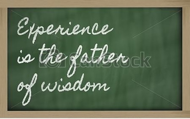 ESCRITURA EN PIZARRA( TIZA Y TABLERO)