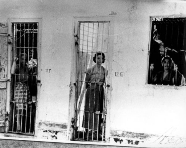 Nederlands-Indie wordt bezet door de Japaners