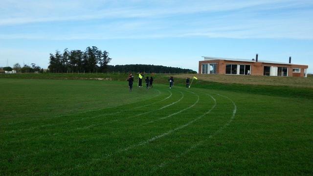 Se crea el campo deportivo de la comunidad