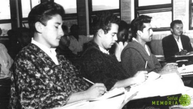 EDUCACIÓN POR RADIO