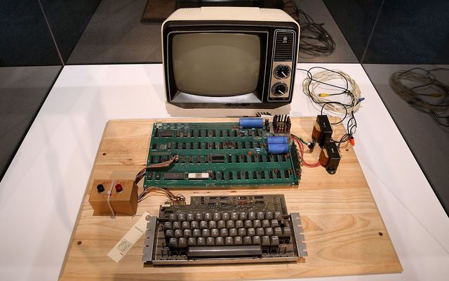 Apple 1 (Personal Computers)