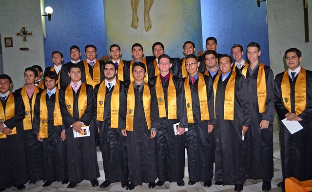 JOSE SE GRADUA DE EN LA ESCUELA DE INGENIERIA DE LA UNIVERSITY OF THE PACIFIC