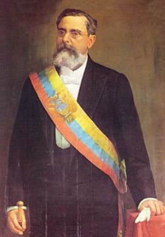 Asume la Presidencia Constitucional Emilio Estrada Carmona
