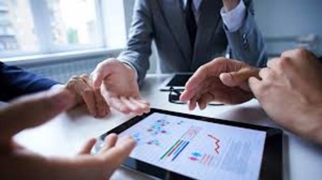 Inicio de las Tecnologías de la Información y Comunicación (TIC).