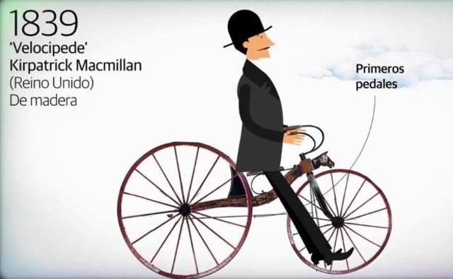 Primera máquina con Pedales y dos ruedas