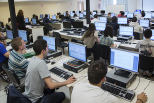 NACEN LOS CENTROS DE RECURSOS PARA EL APRENDIZAJE (CRA)