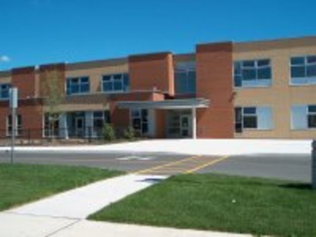 Eleni boulougouris moves schools and goes to Lincoln Alexanda :)