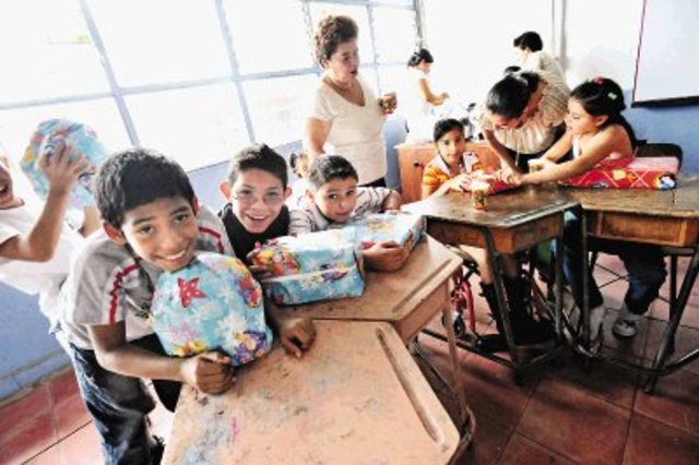 1974 Creación de las Aulas Integradas