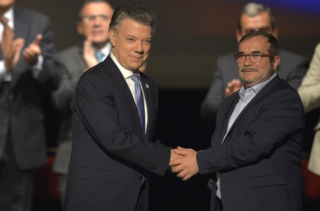 El gobierno y las FARC alcanzan nuevo acuerdo de paz