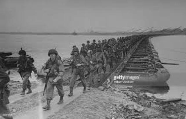 Allies cross the Rhine