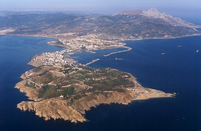 Prince Henry conquers Ceuta, a city in North Africa