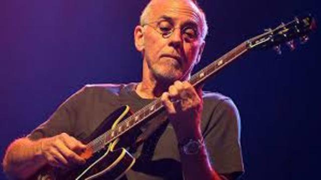 Larry Carlton